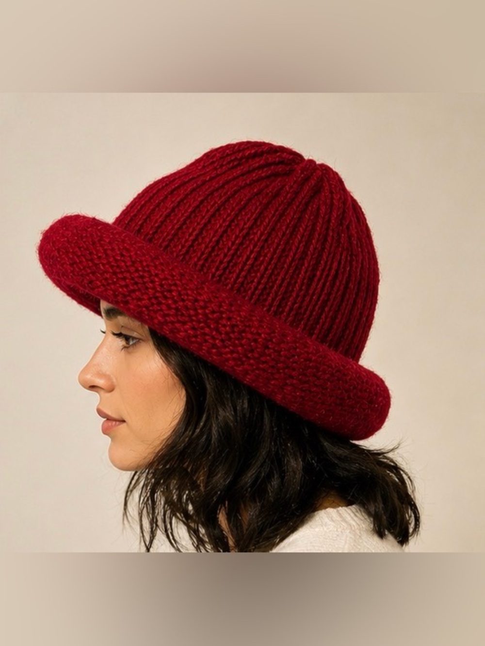 VINTAGE Ribbed Knit Cap/Toque Deep Red. Timeless. Stylish. Blast from the past!